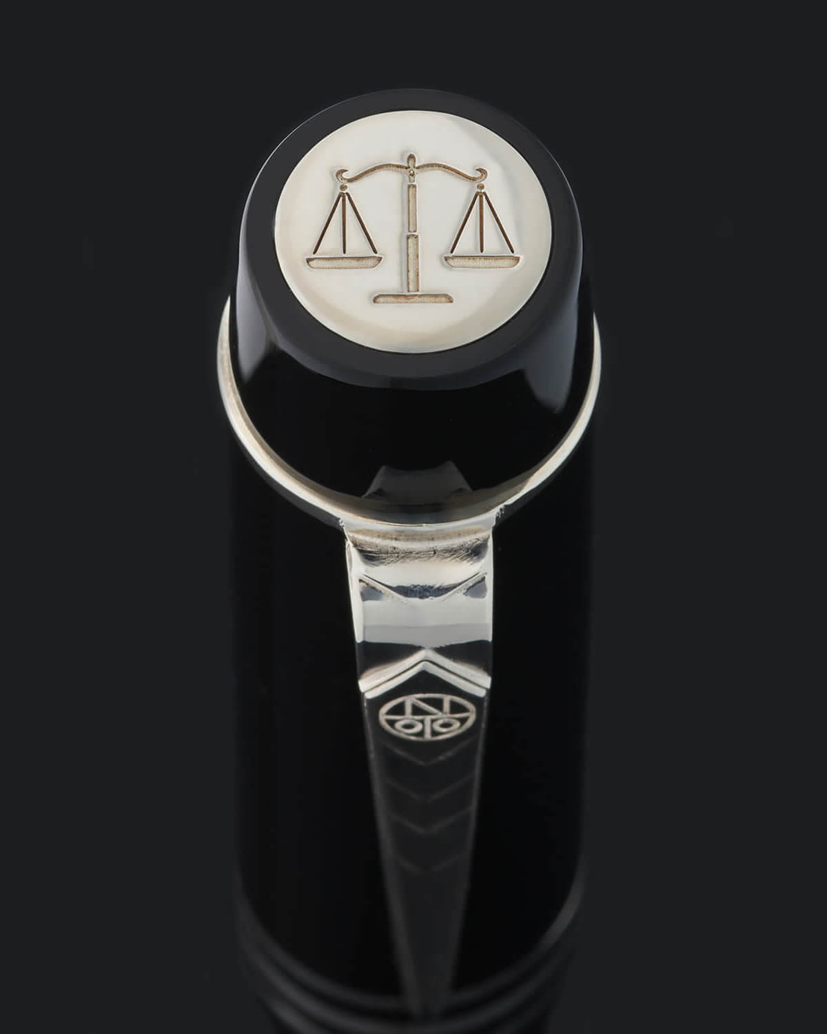 The Lawyers Pen – Silver Edition