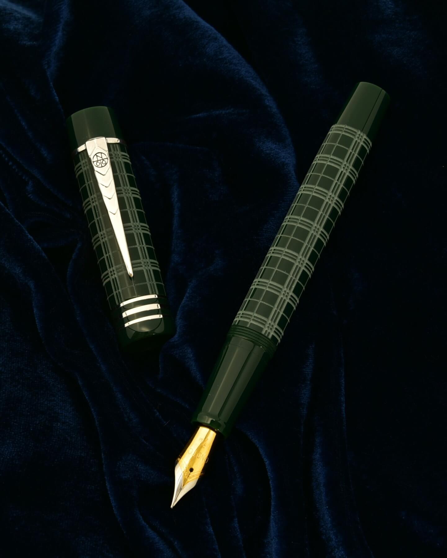 Magna-Tartan-in-British-country-green-2-aspect-ratio-4-5