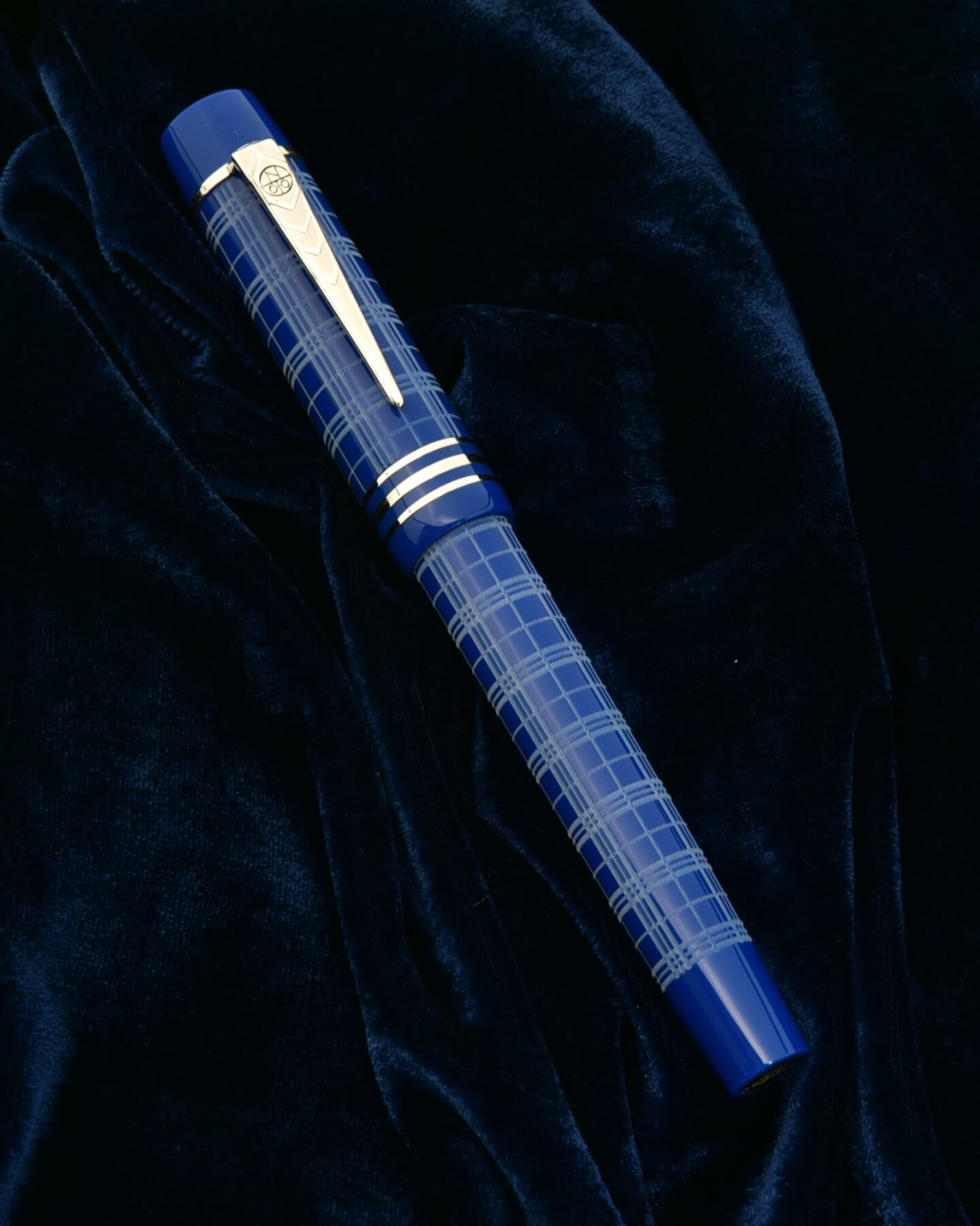 ONOTOLABT2: Magna Tartan Royal Blue